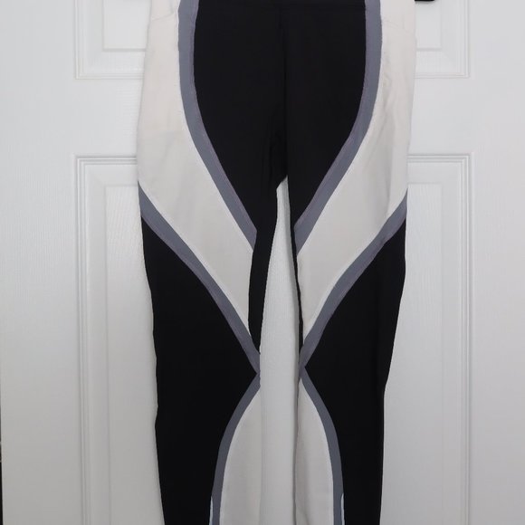 Lulu Lemon Leggings - Picture 1 of 2